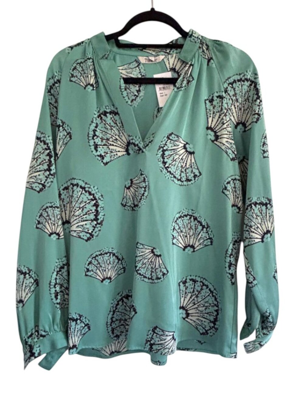 LARGE,TUCKER TEAL BLOUSE TOP WITH FAN PRINT